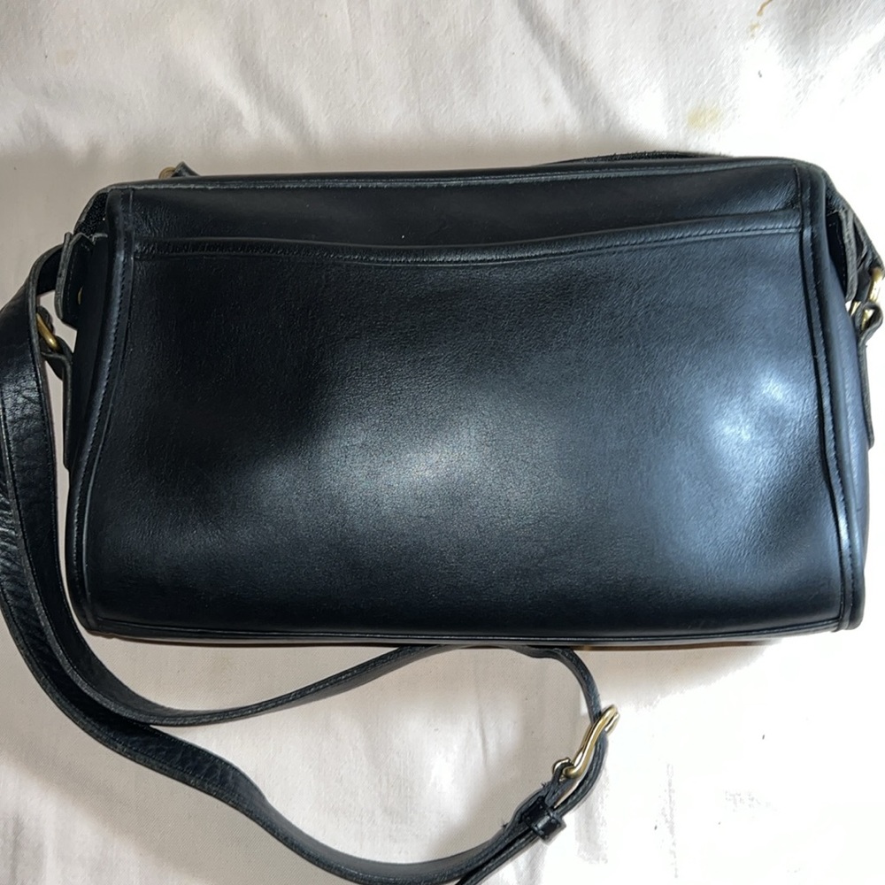 Vintage Coach 9944 Taylor Zip Black Leather Crossbody Handbag #9944